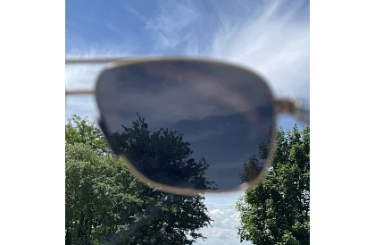 Polarizált napszemüveg tokban – fekete UV 400