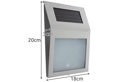 LED napelemes házszám