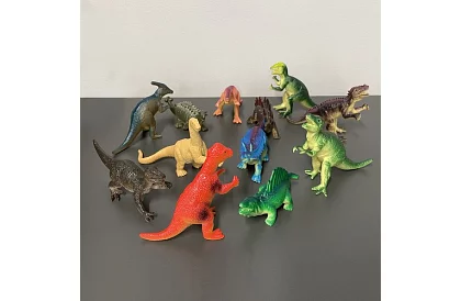 Állatgyűjtemény 12 dinoszaurusz